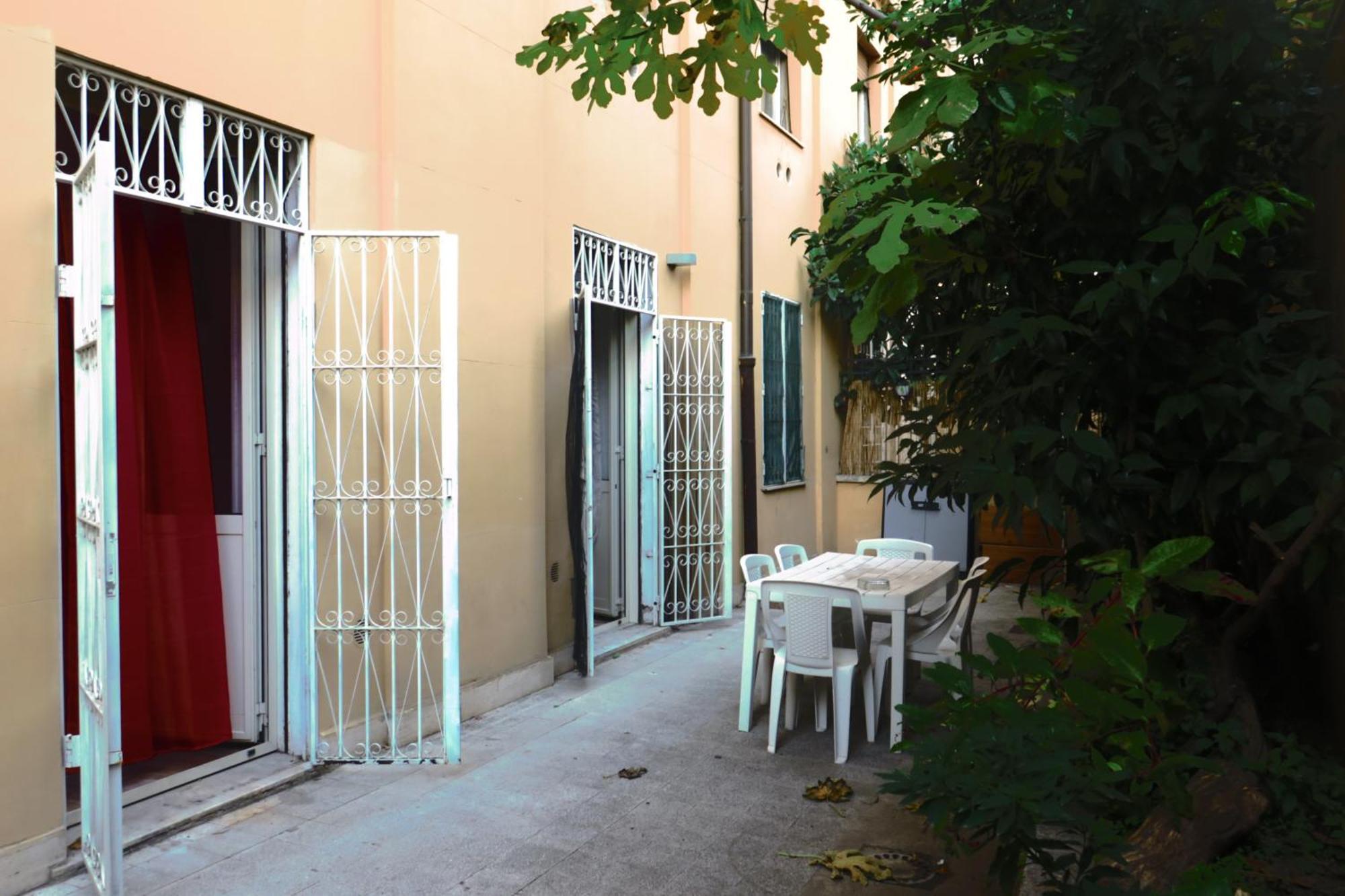 Room Casavostra 2, Rome